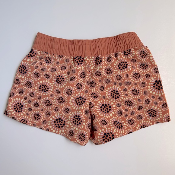 Patagonia Girls' Costa Rica Baggies Shorts- Coral - Sz L - Picture 2 of 7